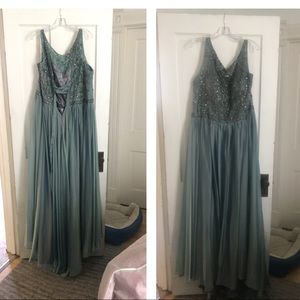 Size 22W Sage Green Tiffany Designs Gown